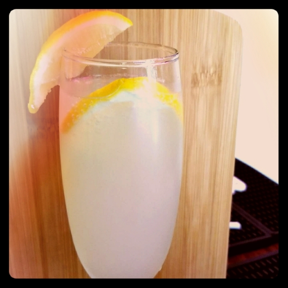 Meet your Posher, Alison - Picture 1 of 1